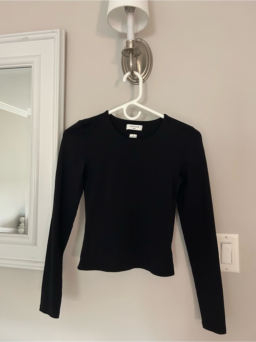 Aritzia Black Original Contour Splendid Crew Longsleeve